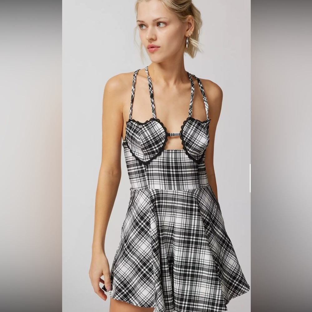 URBAN OUTFITTERS Dorian Plaid Heart Romper Size Small NWT